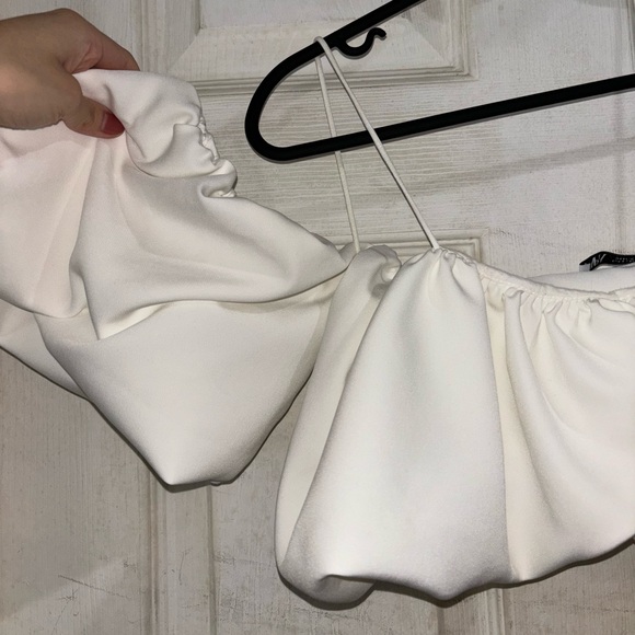 ZARA Puffy sleeves white  top - Picture 4 of 6